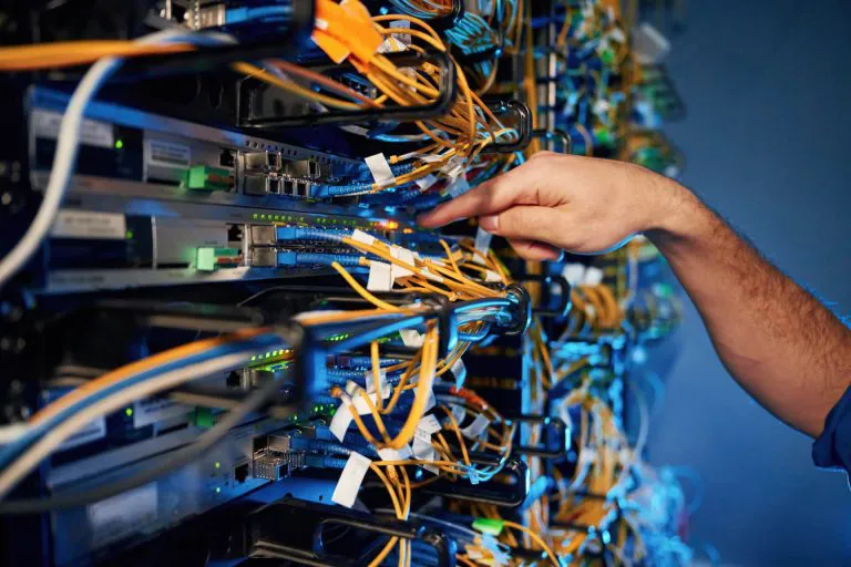 Γιατί χιλιάδες εμπιστεύονται το Atal Networks